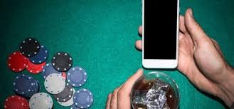 Pengguna bermain Bingo online dengan tampilan mobile yang mulus di jawara79